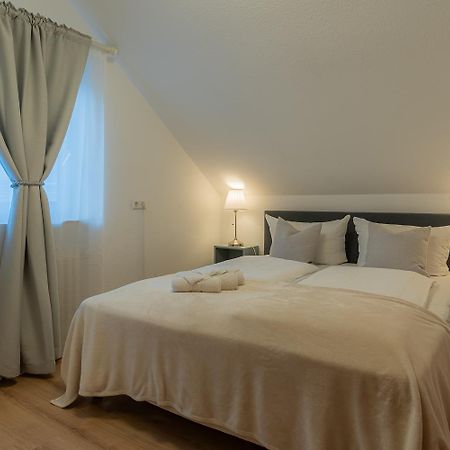 Epa Apartment - France Style Руст Екстериор снимка
